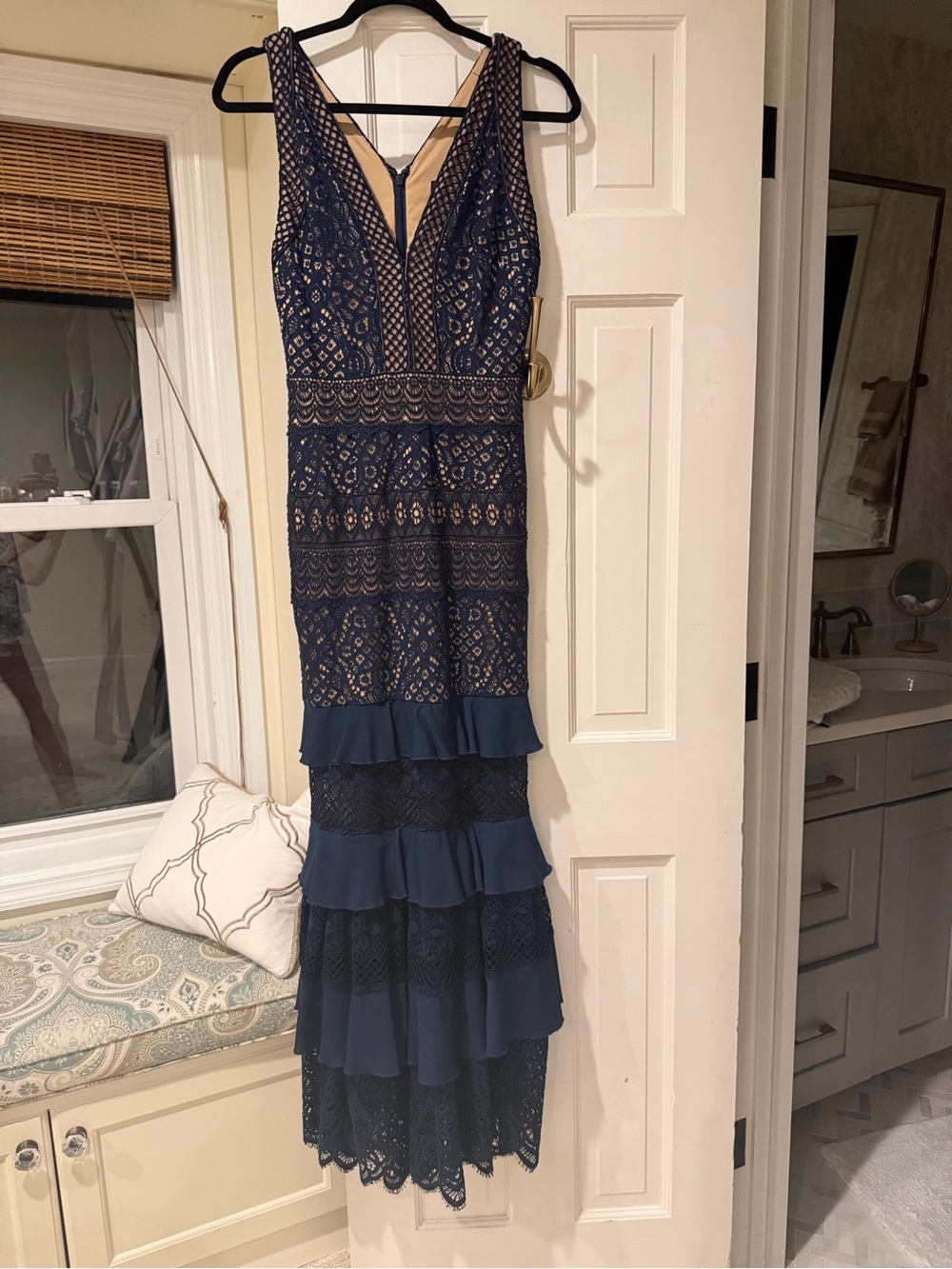 Tadashi Shoji Navy Lace Tiered V-Neck long Dress. Size 2